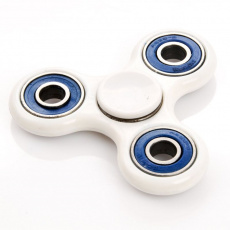 Plastic spinner game with bearings 71711-71717